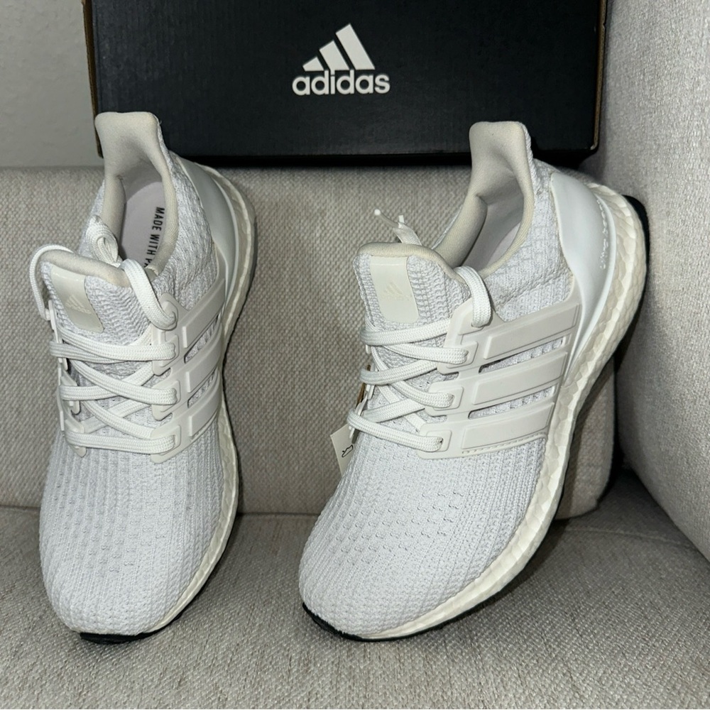 New Size 5- Women adidas UltraBoost 4.0 DNA White